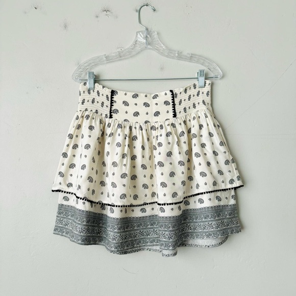 Springfield Paisley Boho Cream and Gray  Short Skirt Women’s Size 8 - Picture 2 of 8